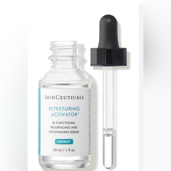 SkinCeuticals Retexturing Activator 🔵
RESURFACING REPLENISHING SERUM TOP… - Picture 3 of 7